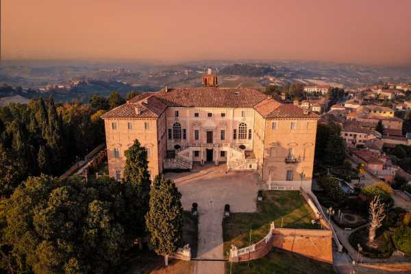 Una Notte al Castello di Govone: il Candle Concert che unisce storia e musica