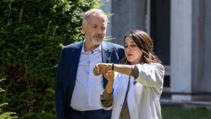 "Parlami di te" stasera su Rai 5: Fabrice Luchini e Leila Bekhti in una storia di rinascita