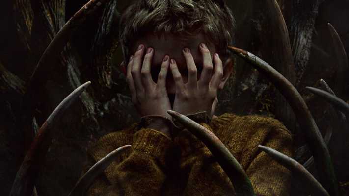 Doppio appuntamento horror stasera su Rai 4: creature mostruose e segreti di famiglia