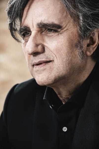 Gaetano Curreri e Gli Stadio alla Partita del Cuore 2025