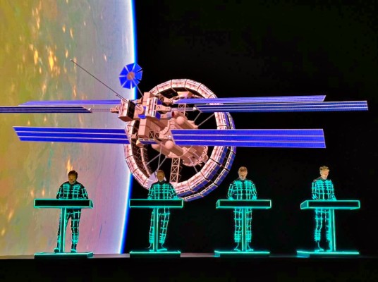 Kraftwerk in concerto a Taormina: l'ultima data italiana di una leggenda elettronica
