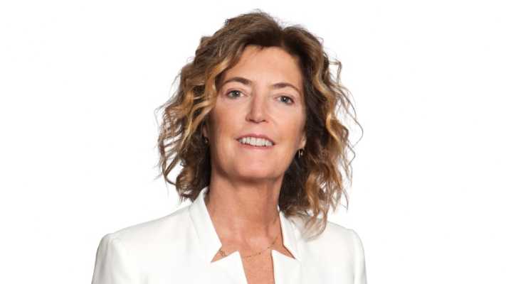 Sandra Bonzi illumina il Caffè de La Versiliana con il suo nuovo romanzo giallo