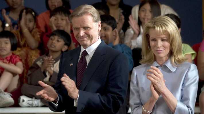 "The Sentinel" stasera su Rai Movie: Michael Douglas e Kim Basinger in un thriller esplosivo