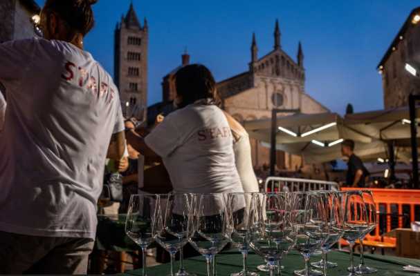 Le Notti del Vino a Massa Marittima: un viaggio tra i sapori della Maremma