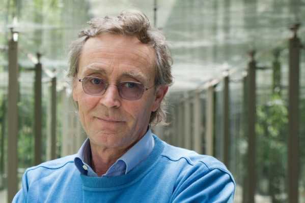 Andrea Vitali presenta "La profezia del povero Erasmo" al Caffè della Versiliana