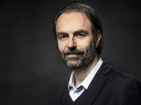 Un tributo emozionante a Paolo Benvegnù nel cuore di Pesaro