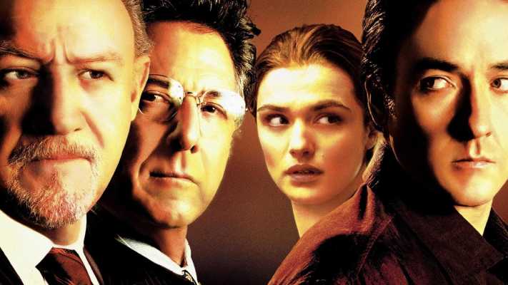 "La giuria" stasera su Rai Movie: il thriller di Grisham con Dustin Hoffman