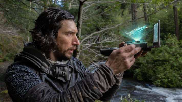 "65 - Fuga dalla Terra" stasera su Rai 2: fantascienza e dinosauri in prima visione