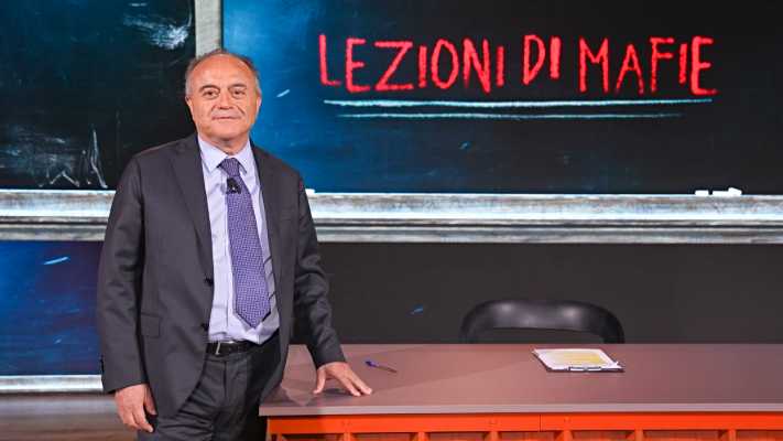 Stasera su La7: Lezioni di Mafie racconta “Cocaina, l’oro bianco”