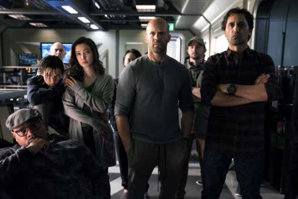 Stasera su Italia 1 il thriller “Shark - Il primo squalo” con Jason Statham
