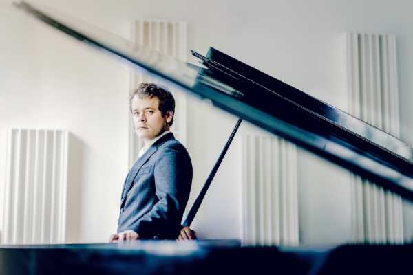 🎼 Manfred Honeck e la Filarmonica della Scala: Grande Musica e Solidarietà al Teatro alla Scala