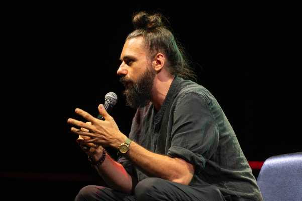 Gianluca Gotto a Firenze: "Le tre vie del benessere" al Teatro Cartiere Carrara