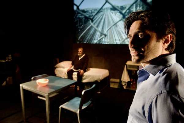 🎭 Carcere, risate e verità: “Le cose che t’ho imparato” conquista Roma