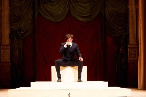 La lezione di Falstaff: millennials e Gen Z conquistano il Teatro Torlonia con Shakespeare