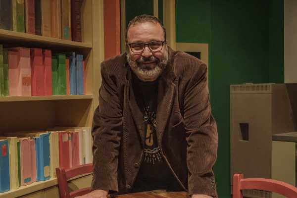 "Life Is Life": l’esplosiva serie teatrale che trasforma il palcoscenico del Teatro Parioli in Roma