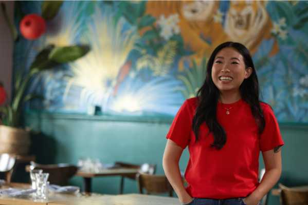 "The Unlikely Cook with Awkwafina": la nuova serie culinaria su Apple TV+