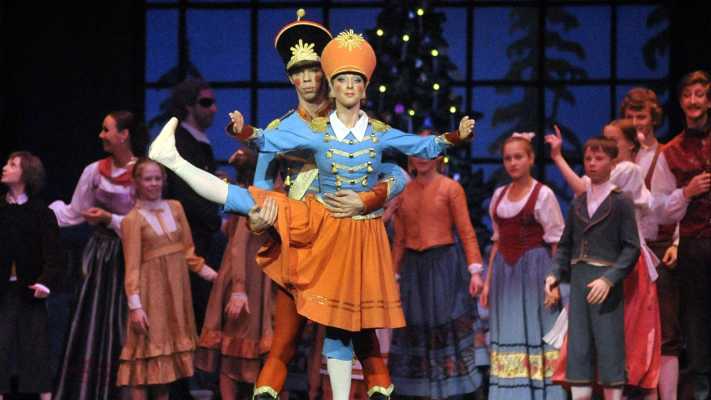 "Lo Schiaccianoci" di Nureyev stasera su Rai 5