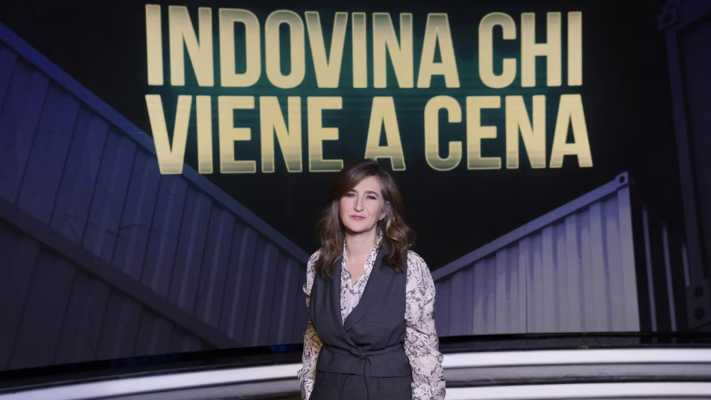 Indovina chi viene a cena stasera su Rai 3: il viaggio del cibo che arriva da lontano
