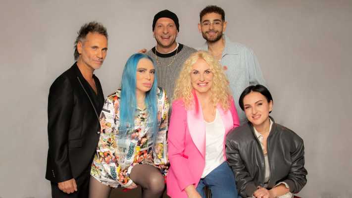 The Voice Kids torna stasera su Rai 1: Antonella Clerici conduce il talent dei giovani talenti