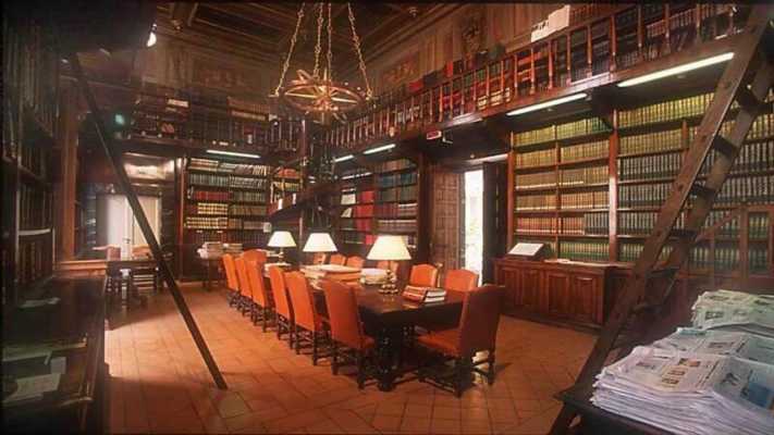 La Treccani racconta cento anni di cultura italiana: stasera lo speciale su Rai Storia