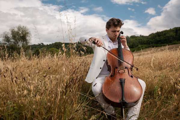 Ha solo 22 anni: Ettore Pagano infiamma l’Orchestra Rai a Torino con un concerto imperdibile