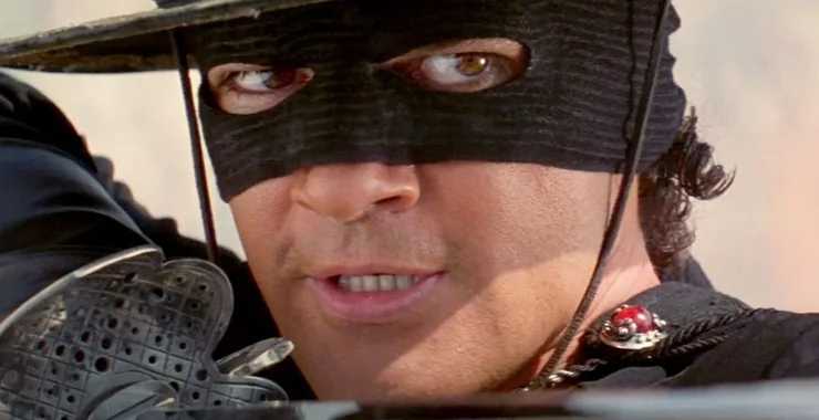 Il film del giorno: “La maschera di Zorro", perché il film con Banderas è ancora irresistibile
