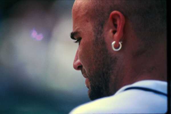Apple TV+ svela la vera storia di Andre Agassi: la docuserie che cambierà il tennis in TVApple TV+ svela la vera storia di Andre Agassi: la docuserie che cambierà il tennis in TV