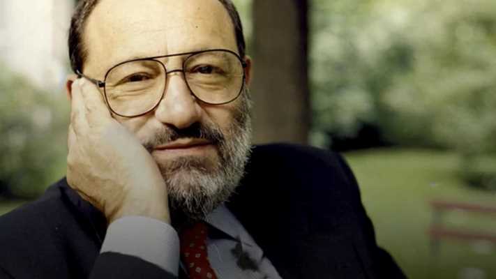 Umberto Eco e il lato oscuro dell'America: cosa vedere stasera in TV su Rai 4