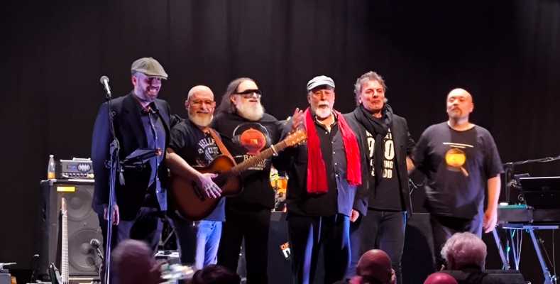 Recensione: "Una Storia Unica", quando il progressive rock italiano torna a casa e fa tremare l'Auditorium