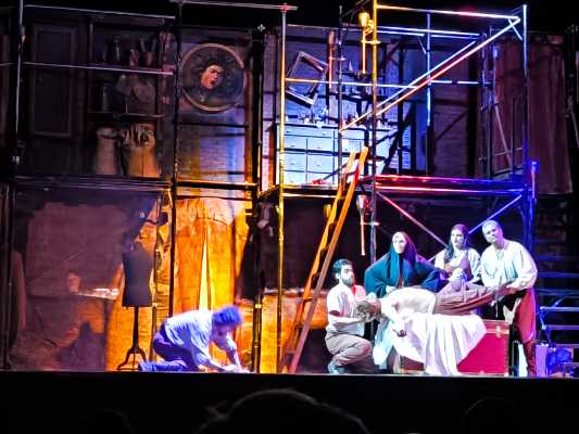 "Caravaggio – A Rebel Rock Musical": il genio ribelle infiamma il Teatro Moderno di Grosseto