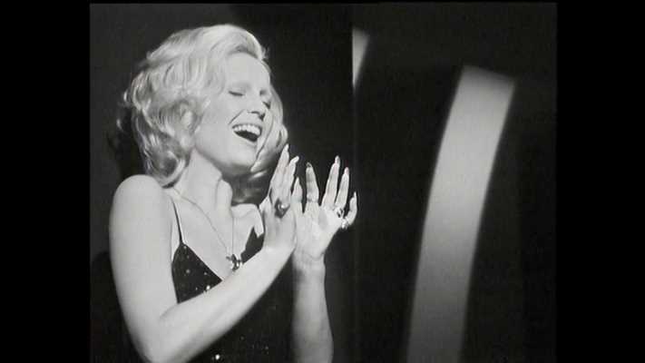 Patty Pravo si racconta stasera in TV: un viaggio tra musica e identità
