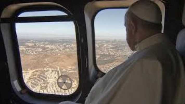 Stasera su Rai 5: In viaggio, il racconto di Gianfranco Rosi su papa Francesco