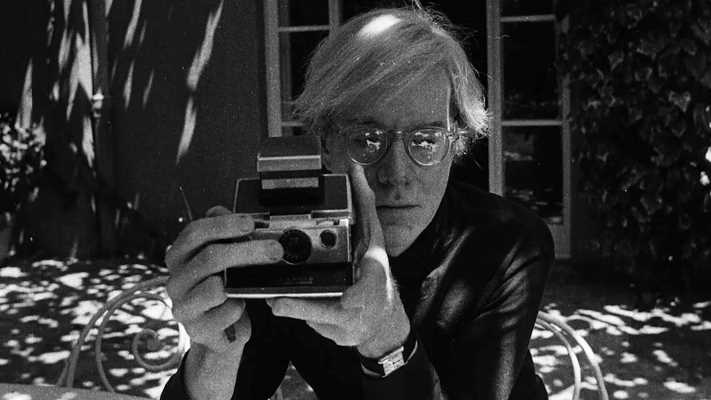 Andy Warhol e il segreto delle icone pop: il documentario da non perdere stasera in TV