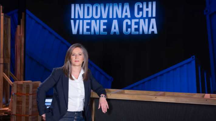 Indovina chi viene a cena stasera in tv: il segreto tossico nascosto nella tua cucina