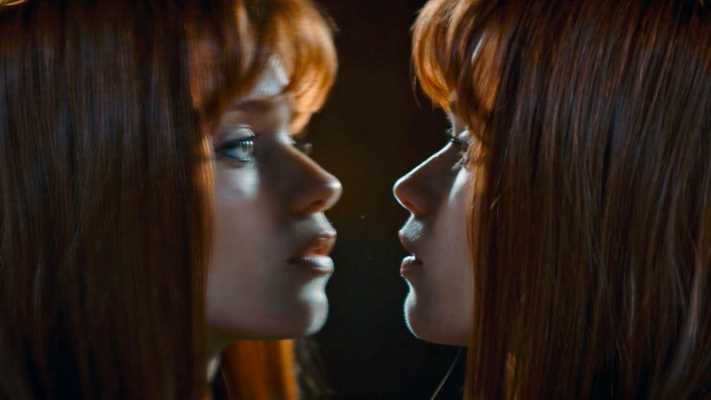 Elizabeth Harvest, il thriller psicologico stasera in tv su Rai 4: una stanza piena di segreti