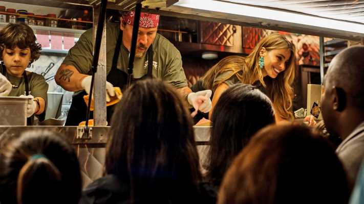 Stasera in TV su Rai Movie: il film culinario con un cast stellare che vi farà venire l'acquolina in bocca