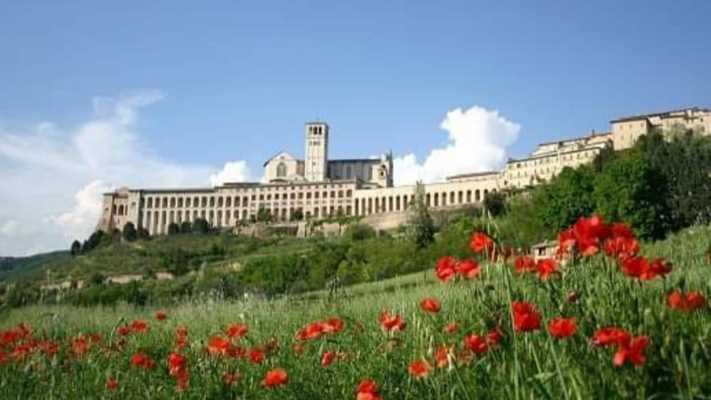 Assisi e la fenomenologia dell'anima, il documentario shock stasera in tv: segreti svelati tra fede e algoritmi