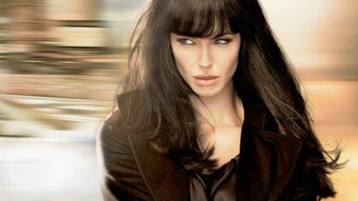 Angelina Jolie stasera in TV su Rai 4 con un thriller ad alta tensione: accadrà l'impensabile!